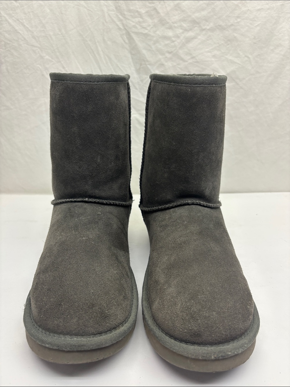 Koolaburra by UGG Cozy Shearling-Lined boots, SZ 9, box 49